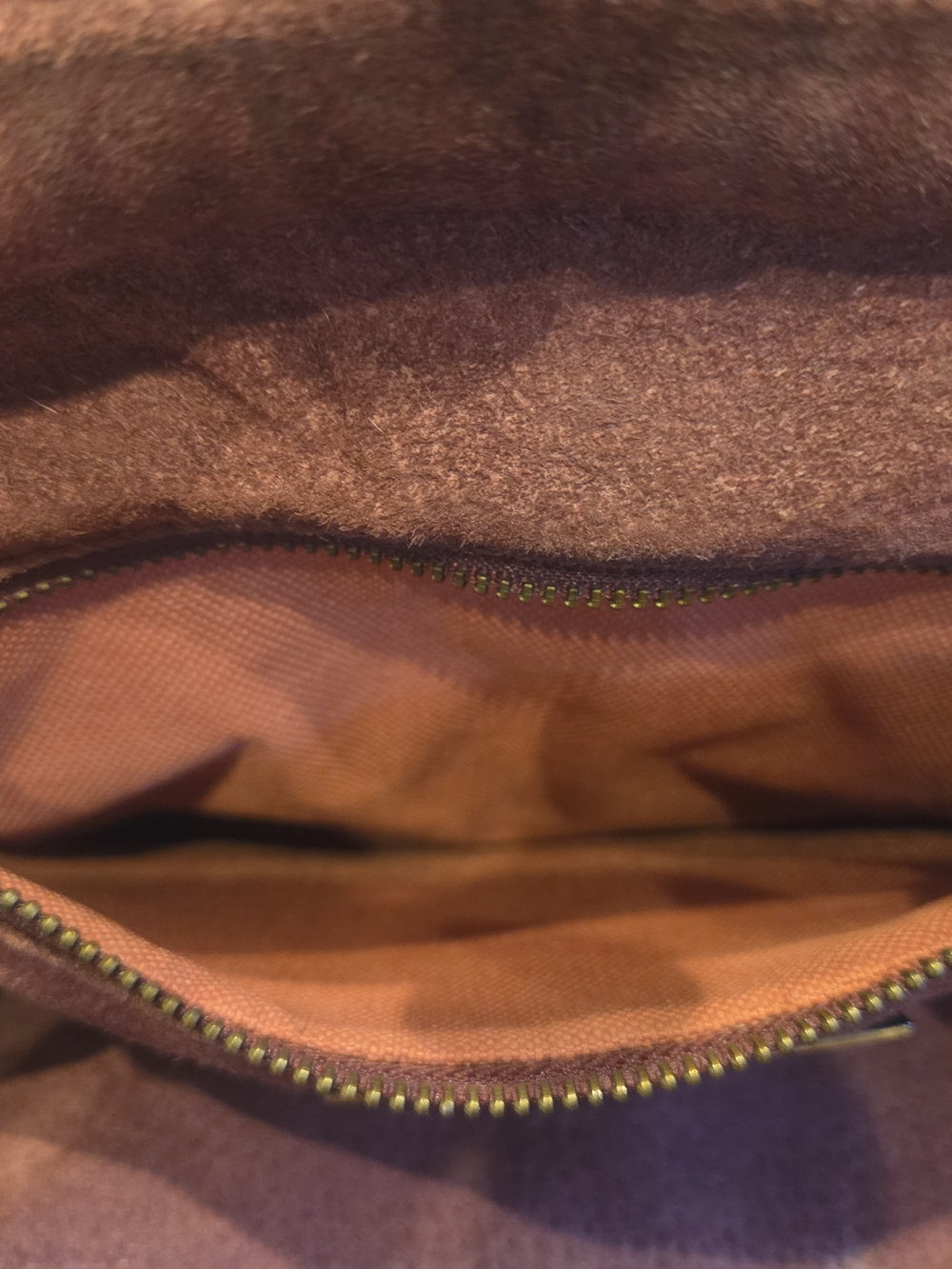 The ICONIC Original Marc Jacobs STAM Bag Black Quilted Leather - Picture 11 of 13